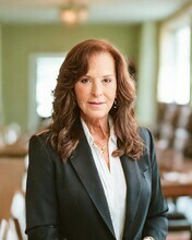 Linda Cinelli CCIM, CEA